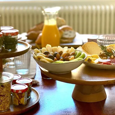 Les Suites 1902, Et Jardin, Centre Petite Venise Гостевой дом *